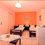 Christina Hotel, Adults Only, Heated Salt Water Pool 2* Νάουσα