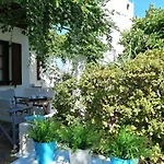Christina Hotel, Adults Only, Heated Salt Water Pool Νάουσα