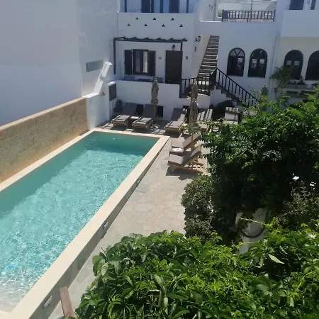 ホテル Christina Hotel, Adults Only, Heated Salt Water Pool