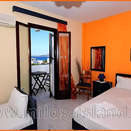 ホテル Christina Hotel, Adults Only, Heated Salt Water Pool 2*