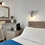 Christina Hotel, Adults Only, Heated Salt Water Pool ホテル 2*