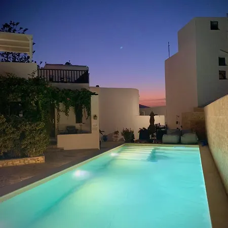 Christina Hotel, Adults Only, Heated Salt Water Pool Hotel 2*