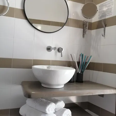 Christina Hotel, Adults Only, Heated Salt Water Pool 2* Náoussa