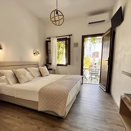 Christina Hotel, Adults Only, Heated Salt Water Pool 2*