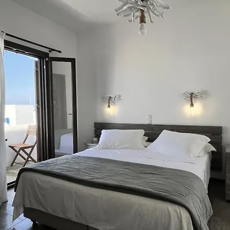 Christina Hotel 2*