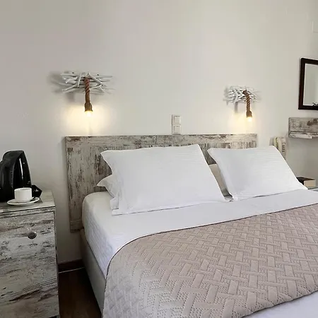 Christina Hotel, Adults Only, Heated Salt Water Pool 2* Науса