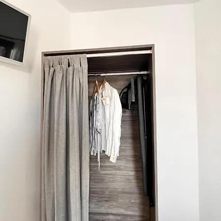 Christina Hotel, Adults Only, Heated Salt Water Pool 2* Науса