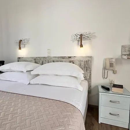 Christina Hotel, Adults Only, Heated Salt Water Pool Отель 2*