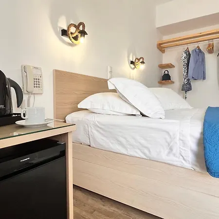 Christina Hotel, Adults Only, Heated Salt Water Pool Hotel 2*