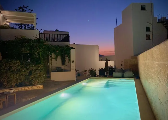 Christina Hotel, Adults Only, Heated Salt Water Pool Otel 2*