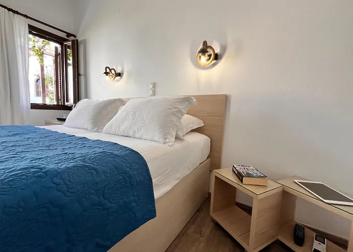 Christina Hotel, Adults Only, Heated Salt Water Pool Otel